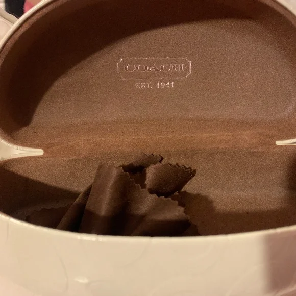 COACH CASE - Picture 3 of 3